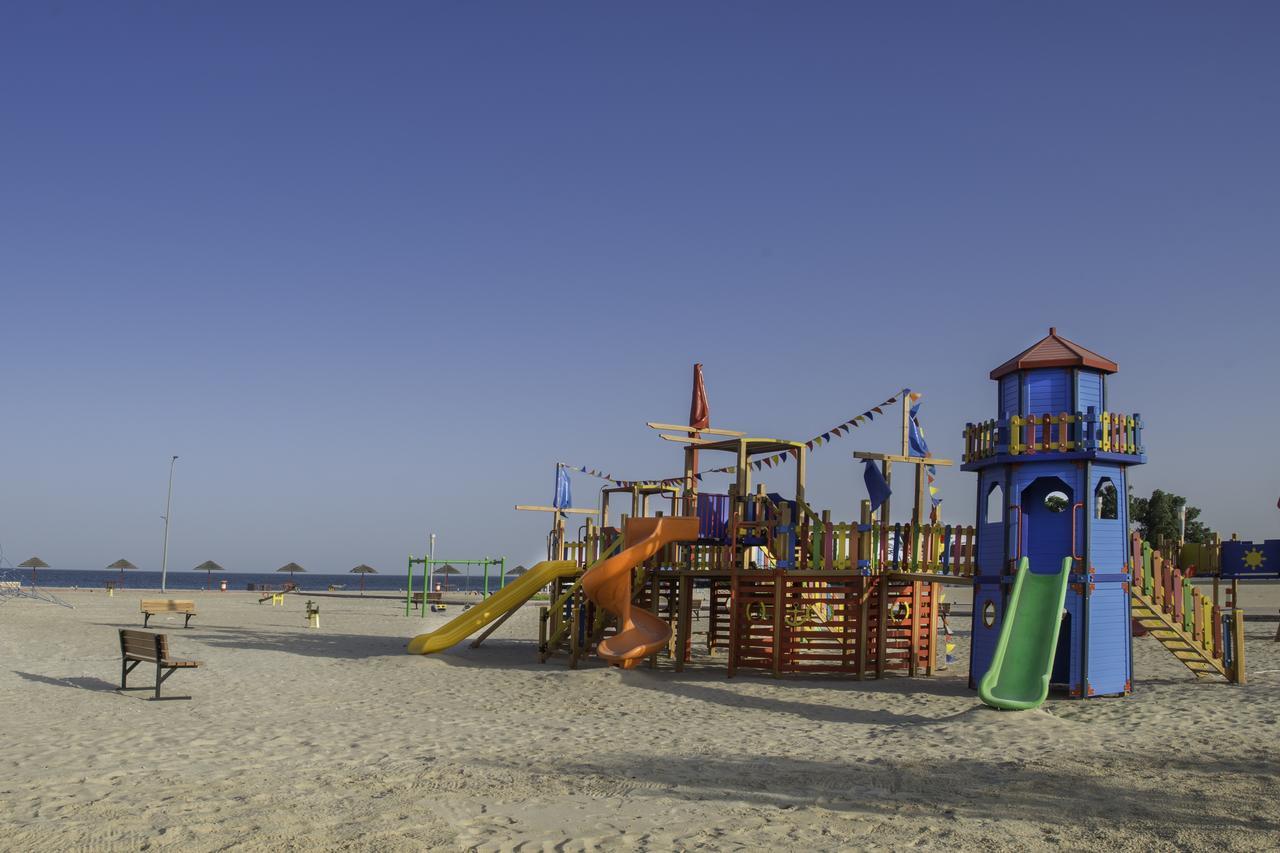 Radisson Blu Resort, Al Khobar Half Moon Bay Dış mekan fotoğraf Playground on the beach