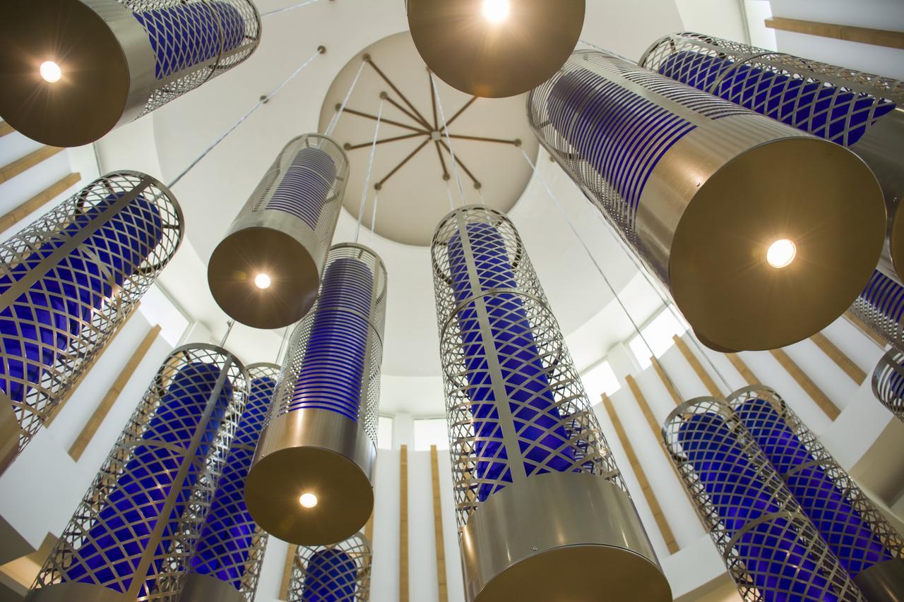 Radisson Blu Resort, Al Khobar Half Moon Bay Dış mekan fotoğraf The ceiling of the main entrance
