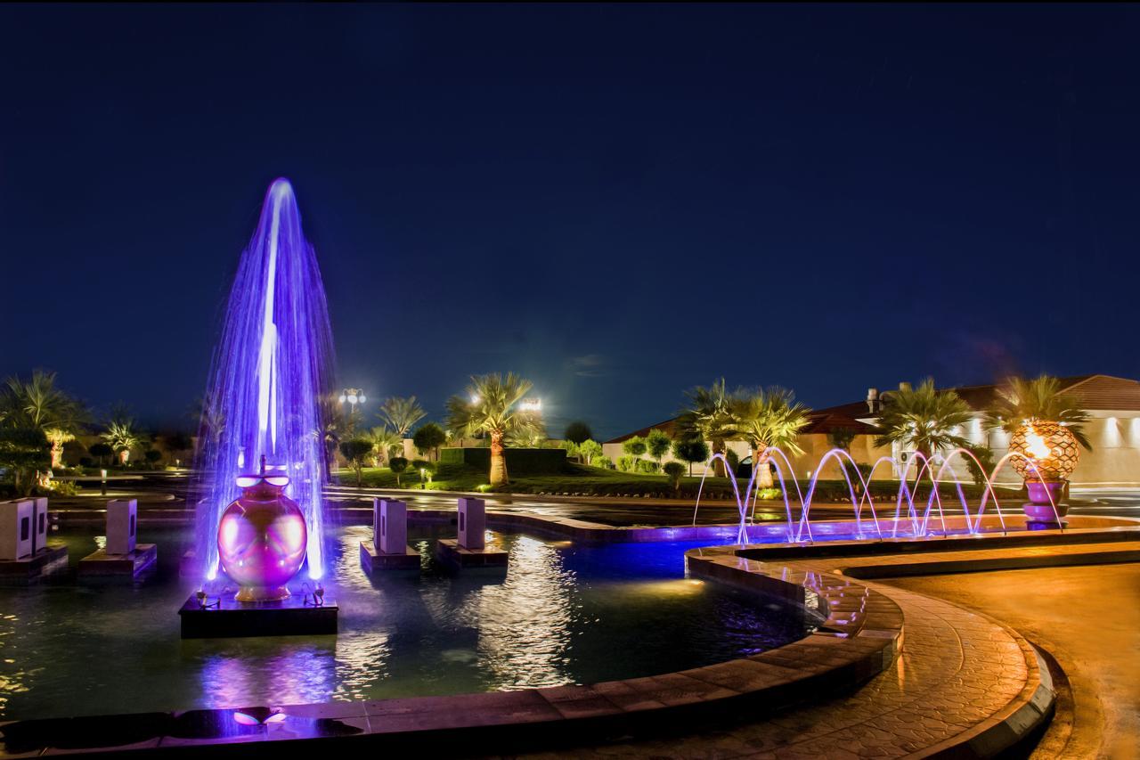 Radisson Blu Resort, Al Khobar Half Moon Bay Dış mekan fotoğraf Fountains at the resort