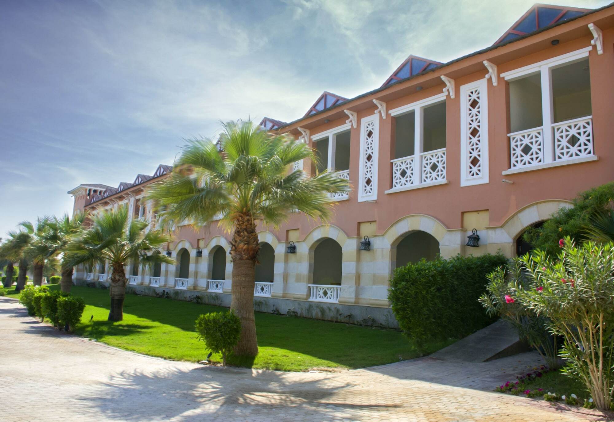 Radisson Blu Resort, Al Khobar Half Moon Bay Dış mekan fotoğraf A typical hotel in Antalya
